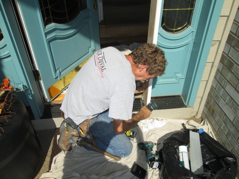 Project 26264 Water Damaged StrikeJamb & Sidelight MullPost 2013